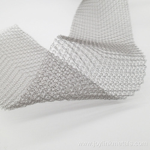 Flattened knitted wire mesh